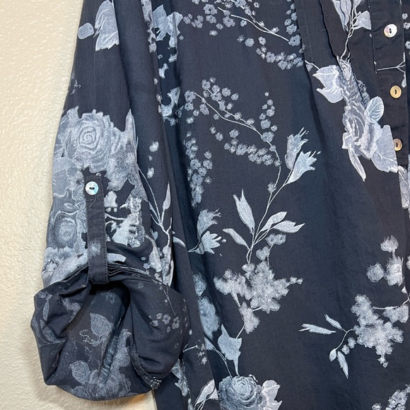 Soft Surroundings 2X Blue Floral Pintuck Cotton Blouse Roll Tab Sleeves - Picture 4 of 7